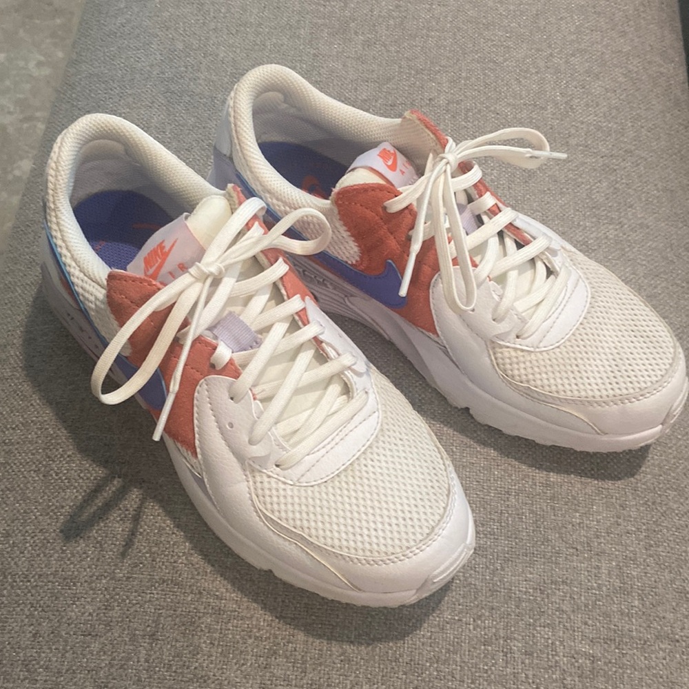 Women’s Nike air max
